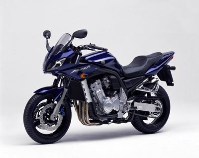 Yamaha-FZS-1000-Fazer-sleva-1024x813.jpg