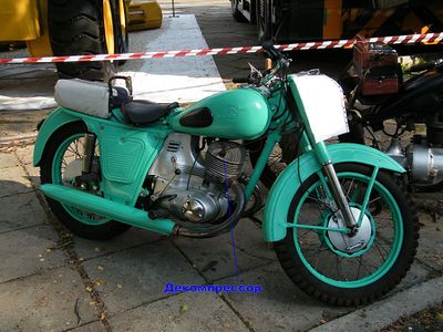 1200px-Мотоцикл ИЖ-56, декомпрессор.JPG