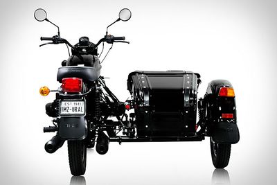 04-Ural-Dark-Force-Motorcycle.jpg