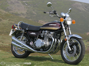 300px Kawasaki Z1 (1972%E2%80%931975 %D0%B3%D0%BE%D0%B4)
