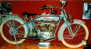 Harley-Davidson 1000 cc HT 1916.jpg