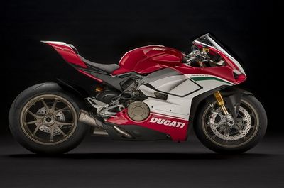 Panigalev4speciale936x703title.jpg