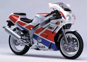 Yamaha-FZR400-89.jpg